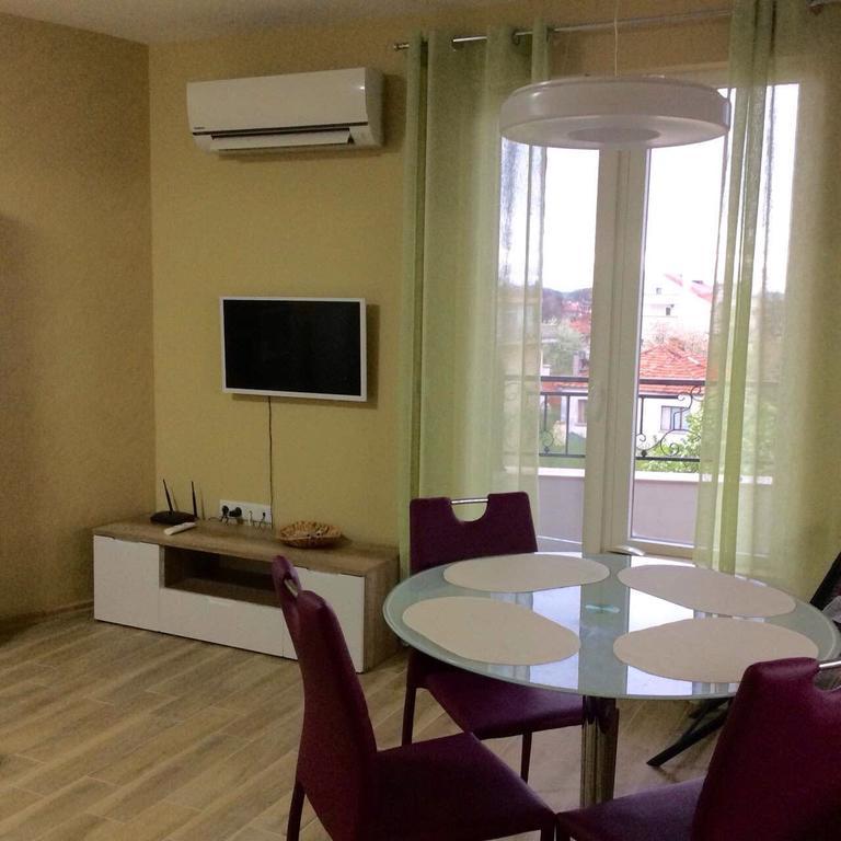 Apartment Morskoi Gnom Burgas Exterior photo