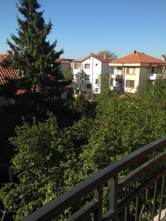Apartment Morskoi Gnom Burgas Exterior photo