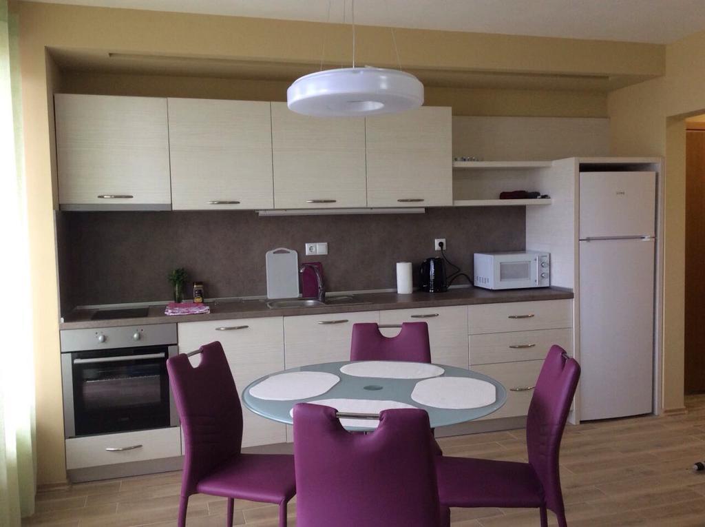 Apartment Morskoi Gnom Burgas Exterior photo
